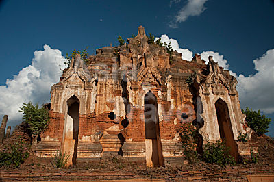 Alter Shan Tempel in Indein Inle See Myanmar