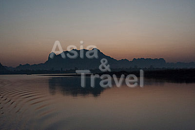 Thanlwyn Fluss Hpa An Morgendämmerung