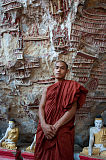 Buddhistischer Mönch Kawt Gon Höhlenkloster Hpa An Myanmar