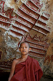 Buddhistischer Mönch Kawt Gon Höhlenkloster Hpa An Myanmar