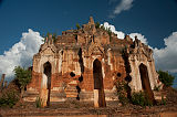 Alter Shan Tempel in Indein Inle See Myanmar