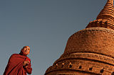 Mönch bei Tempel Bagan Myanmar